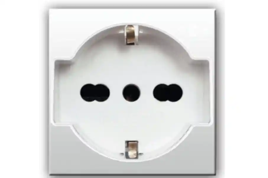 Offerta Del Giorno Presa Schuko bipasso AVE Domus S44 2P+T 10/16A 2 moduli bianco - 441090/15TS