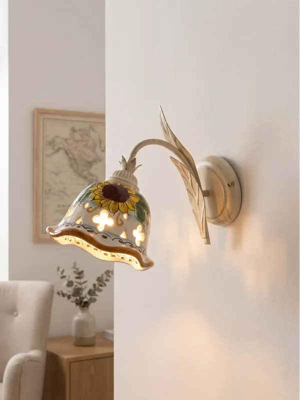 Applique rustico in ceramica siciliana girasole a 1 luce coll. Alma Promozione Esclusiva