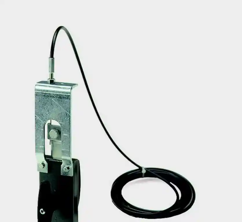 Ultimissimo Modello Sblocco manuale esterno BFT per porta di garage basculante - 2600817