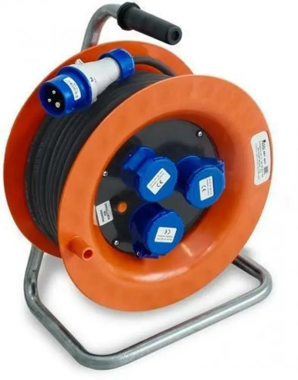 Novità ROSI MATERIALE ELETTRICO AVVOLGICAVO INDUSTRIALE HO7RNF 3G2,5 30MT 3 IND. 16A 2P+E IP44 DISGIUNTORE TERMICO 4001