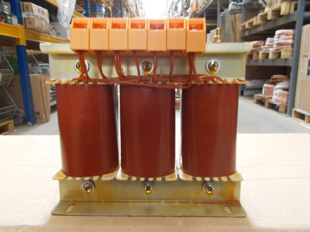 Solo Oggi ITALWEBER AUTOTRASFORMATORE TRIFASE 3 KVA 230-400 V AFT003K0CC