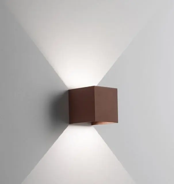 Occasione Imperdibile Lampada led da parete Isyluce Hotshot-16W 3000K corten- 518-21