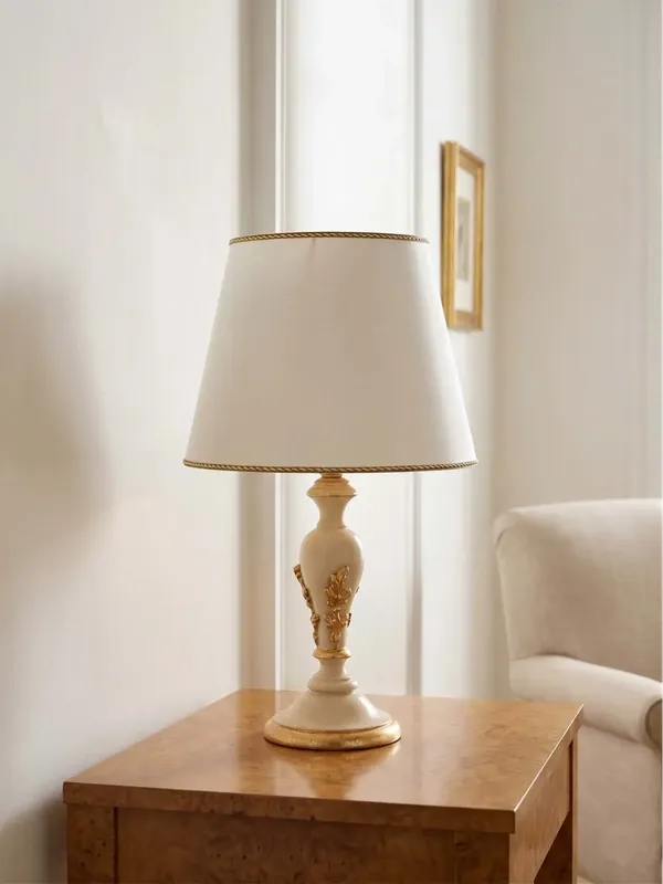 Must-Have Lume grande classico in legno avorio e foglia oro a 1 luce esse 815/bg