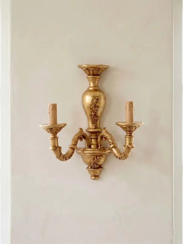 Applique classico in legno foglia oro a 2 luci esse 815/2a Prezzo Conveniente