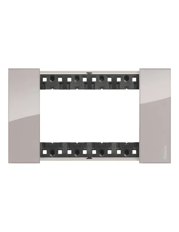 Placca 4 moduli living now aura materiale plastica bimaterica Reso Gratuito
