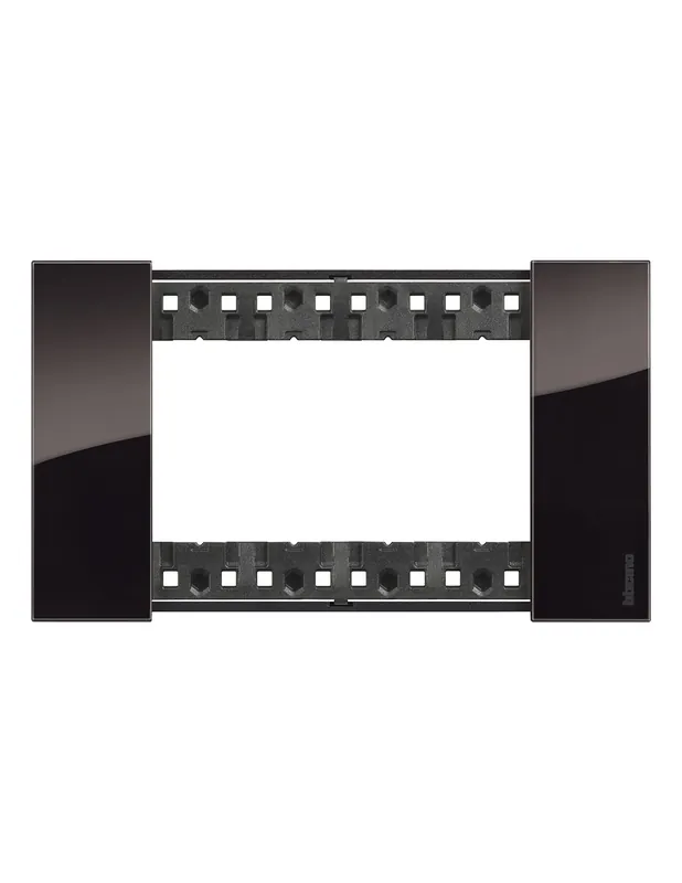 Placca 4 moduli living now notte materiale plastica bimaterica Spedito Oggi