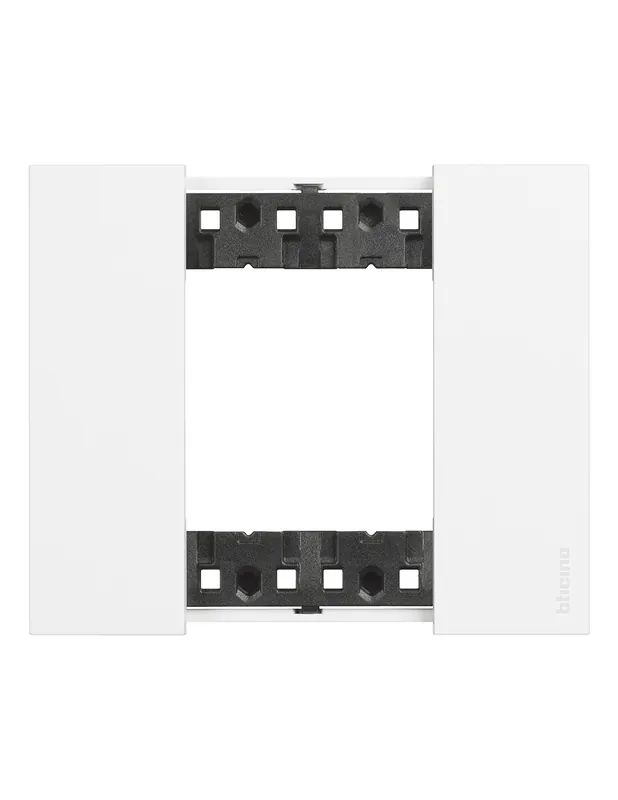 Placca 2 moduli living now bianco materiale plastica bimaterica Offerta Limitata