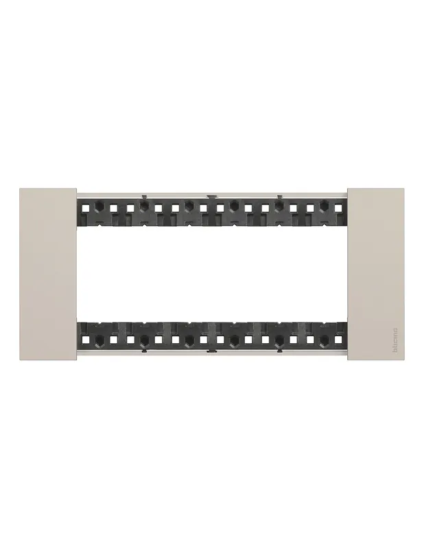 Placca 6 moduli living now sabbia materiale plastica Nuova Collezione