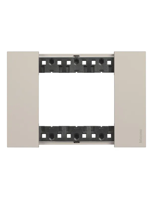 Ordina Subito Placca 3 moduli living now sabbia materiale plastica