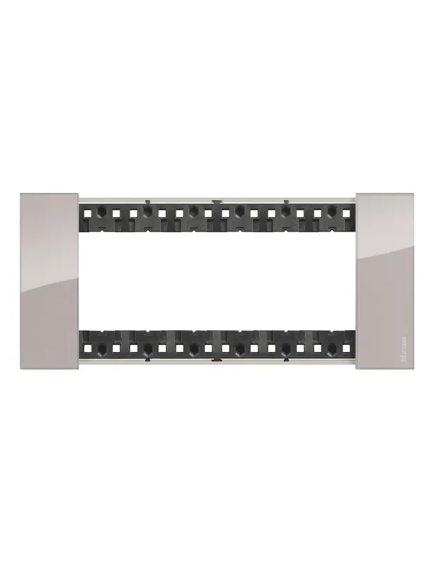 Placca 6 moduli living now aura materiale plastica bimaterica Offerta Limitata