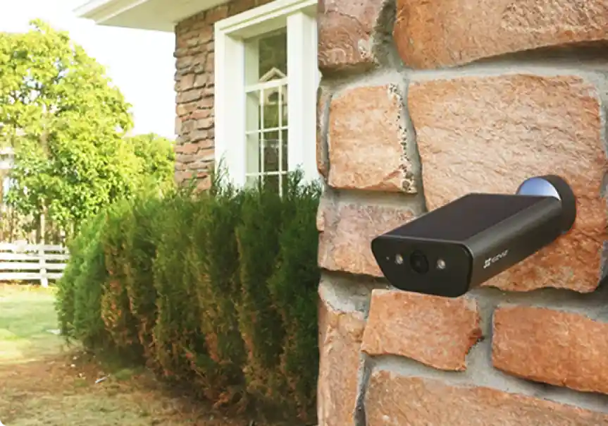 Telecamera Ezviz Esterna 4K con Pannello Solare e IA - 303103075 Nuova Collezione