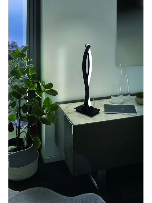 Acquista Ora Lampada da tavolo a led moderno design nero GL0432