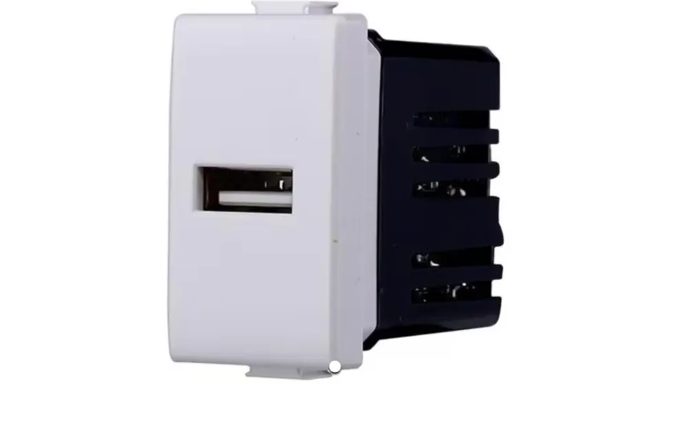 Presa USB 2.1A MT2401 modulo incasso compatibili Bticino Matix Nuovo Arrivo