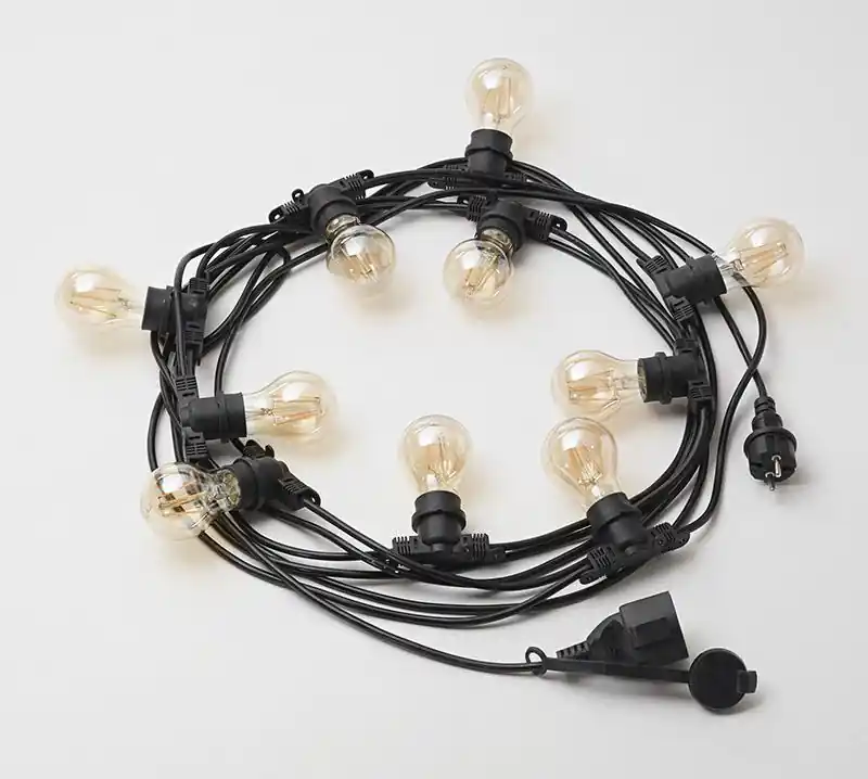 Miglior Prezzo Catena Luminosa Gealuce da Esterno 10 m con 10 Portalampade E14 IP44 Nero - GFIN02