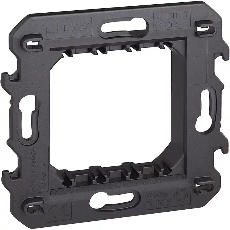 Promo Stagionale bticino living now supporto 2 moduli per scatole 502e bticino k4702