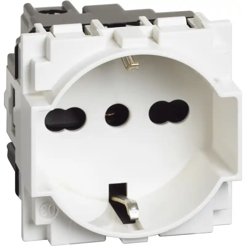 Ultima Occasione bticino living now presa trivalente schuko bipasso 10a 16a colore bianco bticino kw4140A16