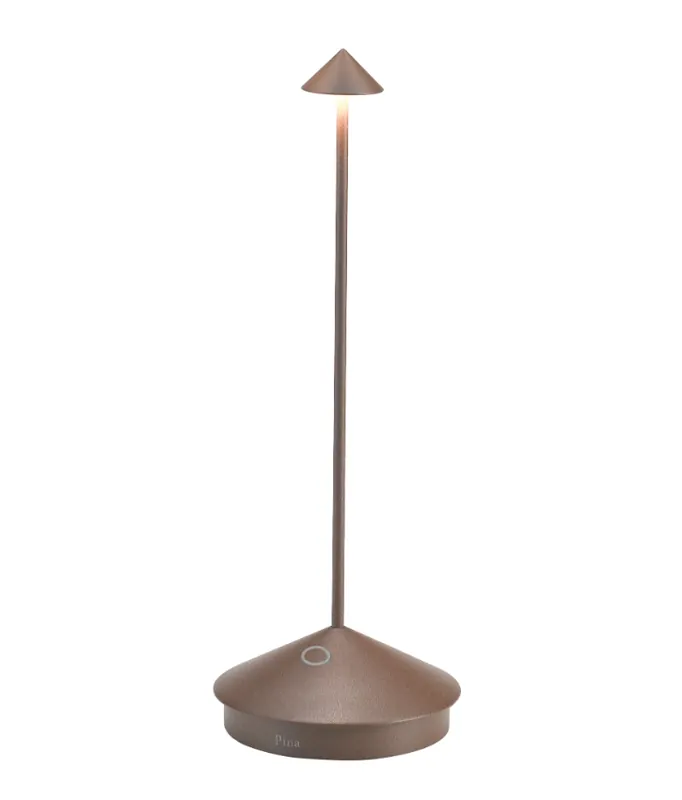 Solo Oggi Lampada da tavolo LED ricaricabile corten Zafferano LD2650R3 design compatto