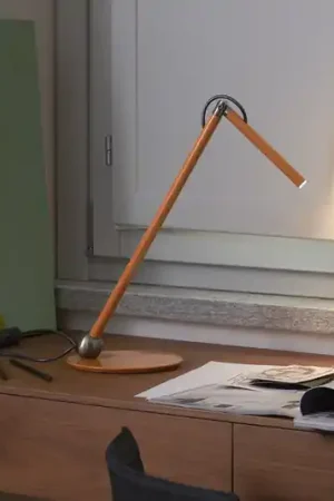 Oluce lampada da tavolo LED Calamaio, giallo senape, metallo, altezza 37 cm Prezzo Di Fabbrica