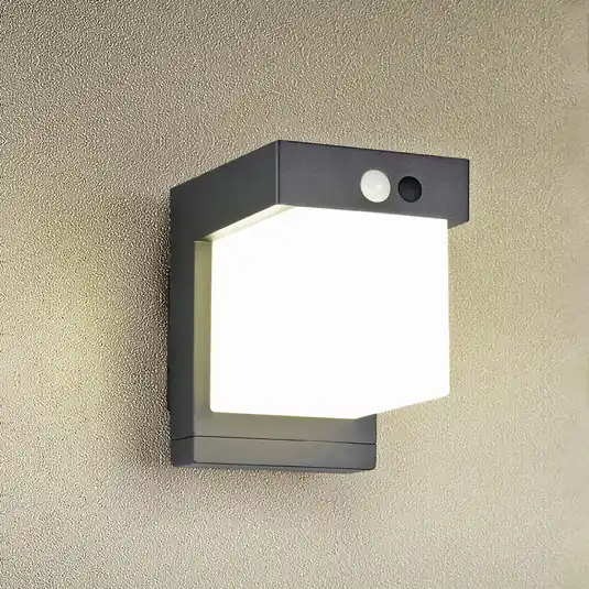 Applique solare Colombo, nero opaco, altezza 14 cm, sensore Solo Oggi