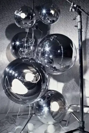 Compra Adesso Tom Dixon Mirror Ball Floor Chandelier, color argento, 182 cm