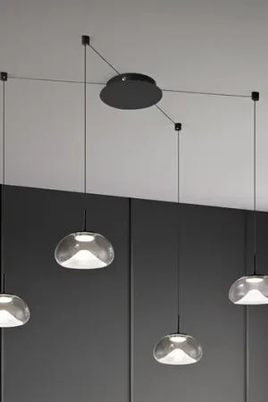 Lampada LED a sospensione Brena, a 4 luci, trasparente, vetro, CCT, dimmerabile Nuovo Arrivo