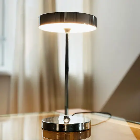 Dyberg Larsen Lampada LED da tavolo Starlight, cromata, altezza 26 cm Economico