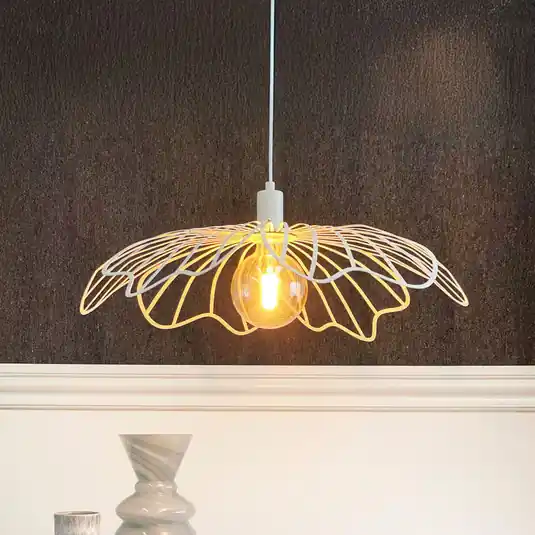 Offerta Dyberg Larsen Lampada a sospensione BLUMEN, bianco perlato, Ø 60 cm, metallo