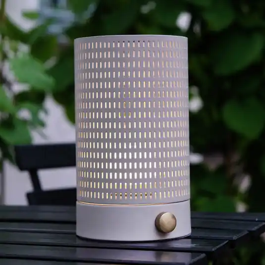 Di Tendenza Dyberg Larsen Lampada LED da tavolo ricaricabile Mesh, bianca, altezza 20 cm