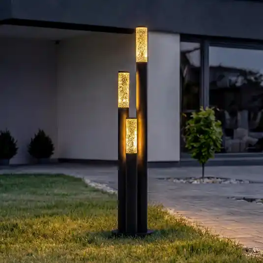 Prezzo Conveniente Lindby Lampione Gavros, alluminio pressofuso, a 3 luci