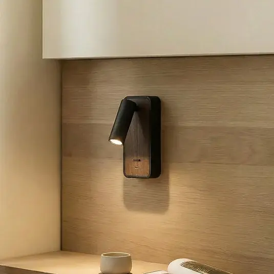 Applique a LED Lindby Tallis, nero, USB-C, orientabile Direttamente Dal Produttore