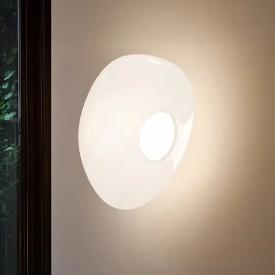 Tom Dixon applique a LED Melt, Ø 50 cm, opalino/cromato Vendita Finale