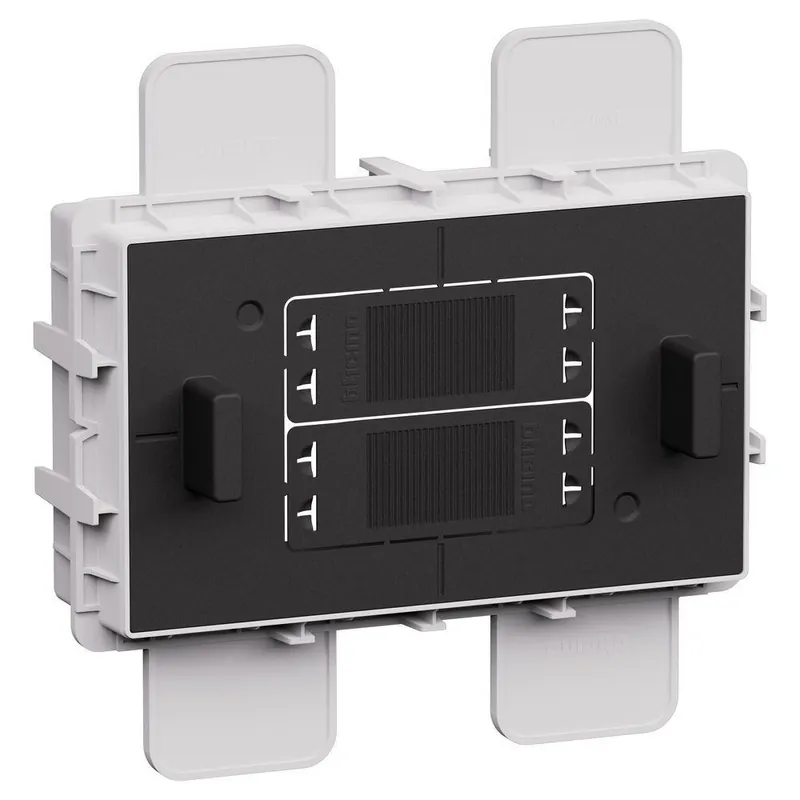 Scatola filomuro 4 moduli BTicino Living Now - PB504NNF Non Perdere