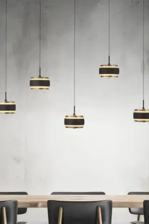 Lampada LED a sospensione PURE Falling Rings, nera, lunghezza 101 cm, a 5 luci Reso Gratuito