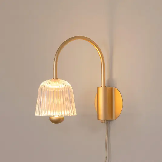 Vendita Finale Nuura applique a LED Asteea, larghezza 16 cm, color ottone/trasparente