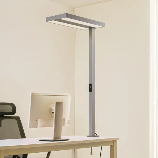 Novità Arcchio Lampada LED a morsetto Logan, argento, dimmerabile, sensore