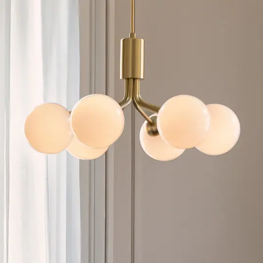 Direttamente Dal Produttore Lampada a sospensione Nuura Apiales 6, Ø 50 cm, color ottone/opale