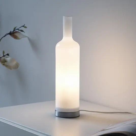 Reso Gratuito JUST LIGHT. Lampada da tavolo Bottle, bianco opalino, vetro, E14