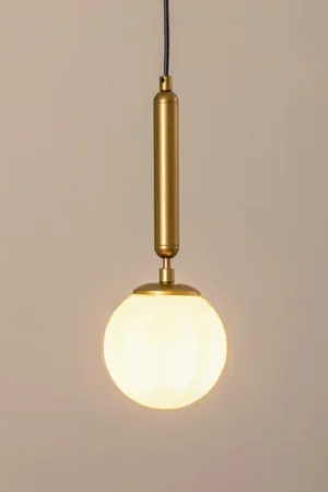 Compra Adesso Lampada a sospensione King, oro/opale, vetro, Ø 15 cm, E14