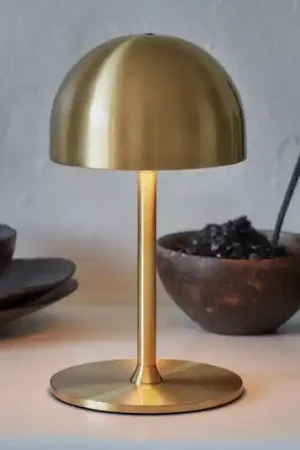 Professionale Lampada da tavolo LED ricaricabile Tim, color ottone, altezza 22 cm, IP54