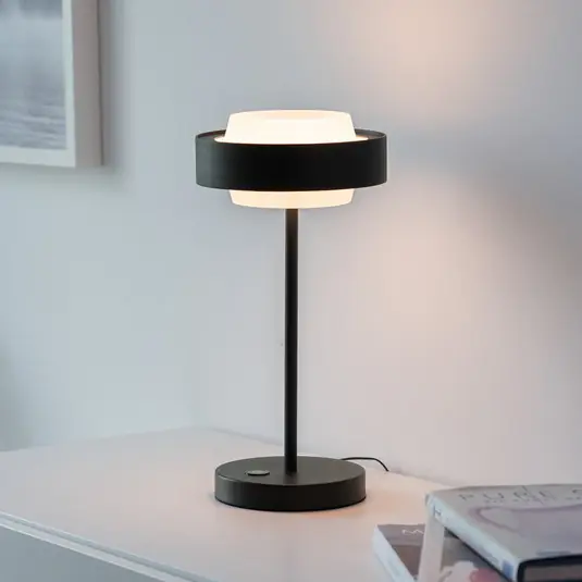 Offerta Lampo SCHÖNER WOHNEN lampada LED da tavolo Elmo, nera, 3000 K, dimmerabile