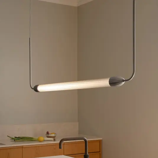 A Buon Prezzo Lampada a sospensione UMAGE LEMON SQUEEZE LINEAR, acciaio, 138 cm, GU10