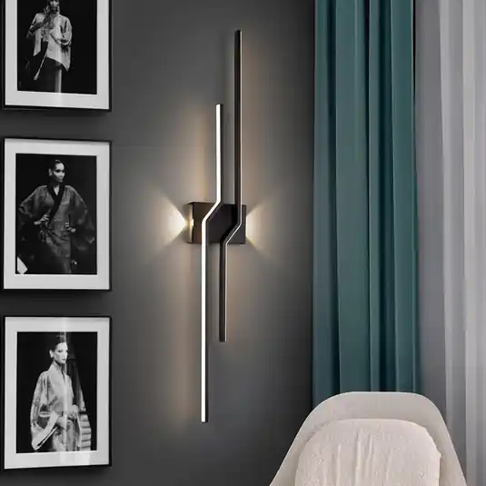 Promozione Applique a LED Zig Zag, altezza 100 cm, nera, metallo, a 4 luci.