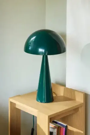 Lampada da tavolo HÜBSCH Mush, verde scuro, metallo, altezza 50 cm Consegna Rapida