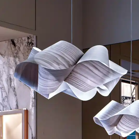 LZF Lampada a sospensione Swirl, grigio/color nichel, Ø 75 cm, legno Popolare