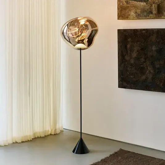 Ultima Occasione Tom Dixon lampada LED da pavimento Melt Cone Slim, color rame, Euro
