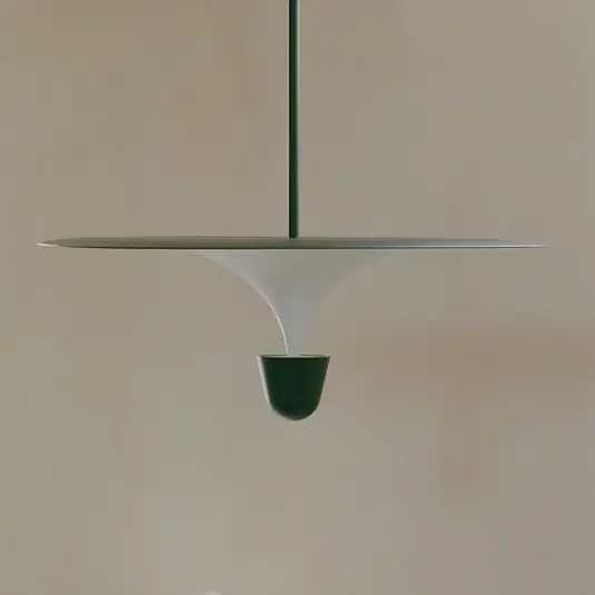 New Works Lampada LED a sospensione a sospensione Kantarell, Ø 60 cm, nera Ultime Pezzi