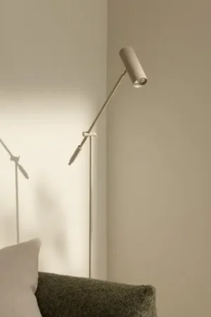 Affare Globen Lighting Piantana Hubble READ, beige, metallo