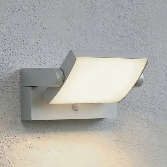 Offerta Speciale Applique da esterni LED Lindby Sherin, grigio chiaro, orientabile, con sensore