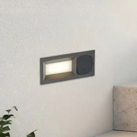 Lucande Applique a LED da incasso Lachlain, antracite, presa di corrente Ultimissimo Modello