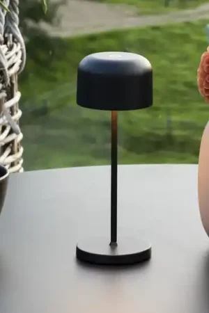 Lampada LED da tavolo ricaricabile Lille, altezza 20 cm, nera, IP54, USB Soddisfatti O Rimborsati